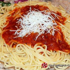 Easy tomato sauce A picture of Easy tomato sauce.