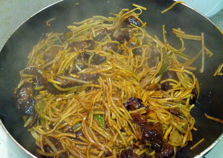 Steps to Prepare Homemade Beef or Chicken Chow Mein