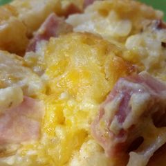 A picture of Cheesy Potatoes and Ham Bake.