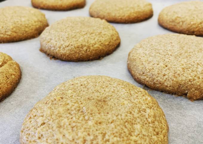 Low Carb High Energy Peanut Butter Cookies