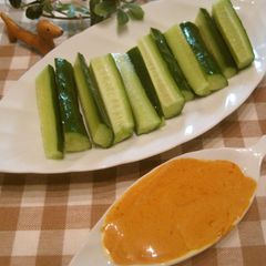 A picture of Spicy Dip for Cucumbers.