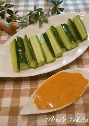 A picture of Spicy Dip for Cucumbers.