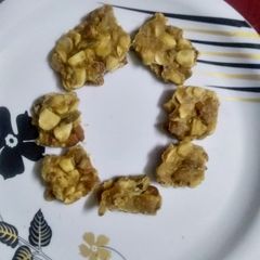 A picture of Dry Fruit Chikki.