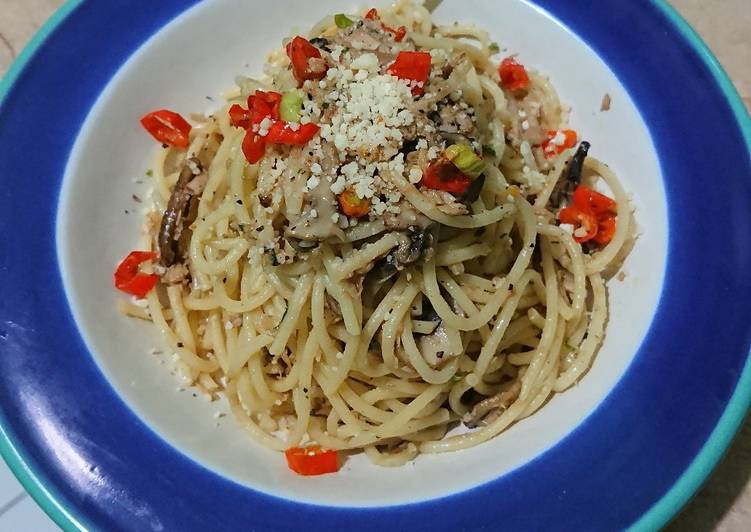 Resep Spaghetti Tuna &amp; Mushroom, Enak Banget