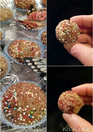A picture of AMIEs GRAHAm BALLs.