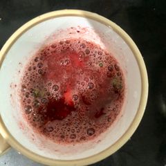 A picture of Strawberry punch.