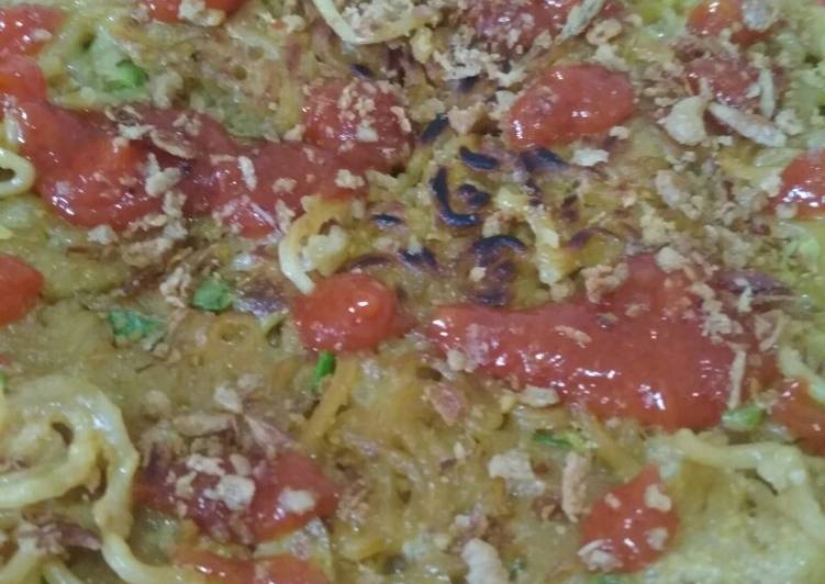 Cara Gampang Membuat Pizza mi goreng, Bikin Ngiler