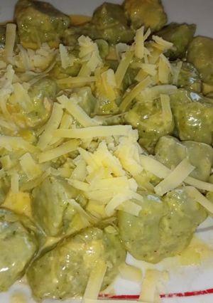 Una foto de Ñoquis de Brócoli-