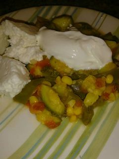 Una foto de Calabacitas con elote, con queso y crema