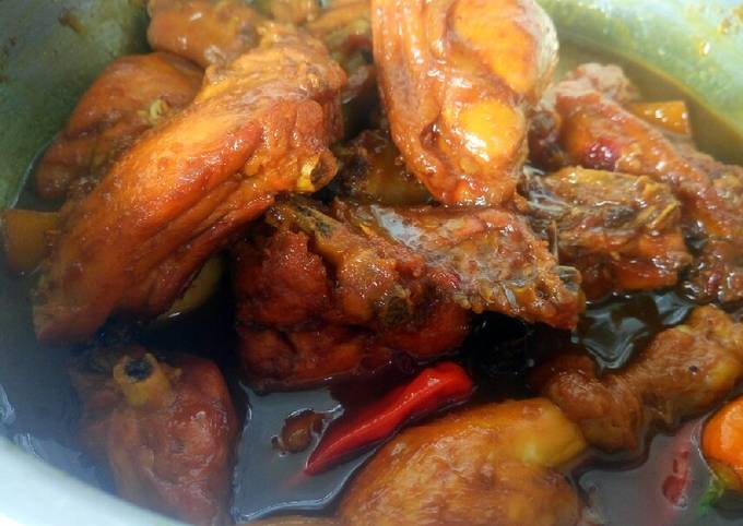 Cara membuat Ayam Kecap Berbumbu (tips agar bumbu pd ayam lebih meresap) Cara membuat Ayam Kecap Berbumbu (tips agar bumbu pd ayam lebih meresap)
