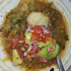 A picture of Peas stew and veges.