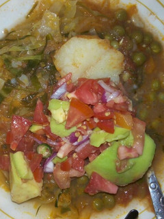 A picture of Peas stew and veges.