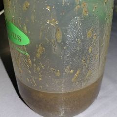 A picture of Easy simple Salad dressing.