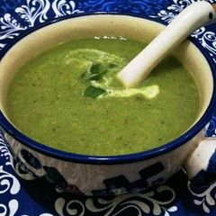 A picture of Peas And Mint Soup.