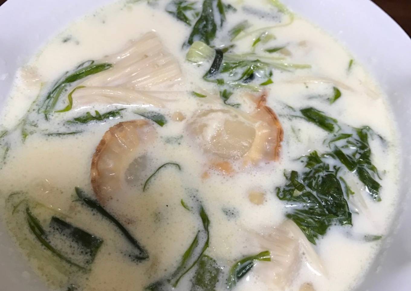 Scallop milk soup