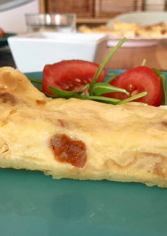 Una foto de Quiche de pollo y chistorra