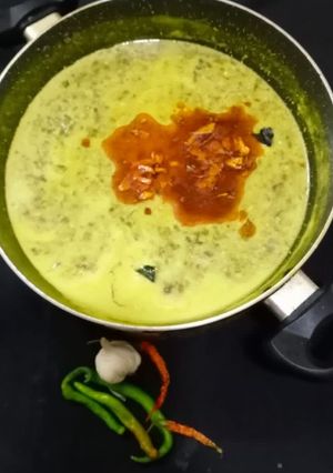 A picture of Spinach buttermilk curry.
