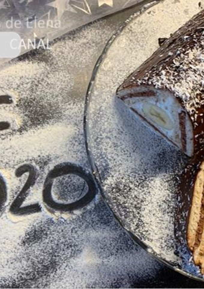 Una foto de Tarta de Galletas con Plátano I Sin horno