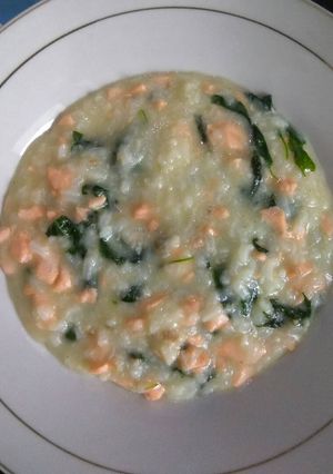 Foto resep Bubur Bayam Salmon mpasi 14+