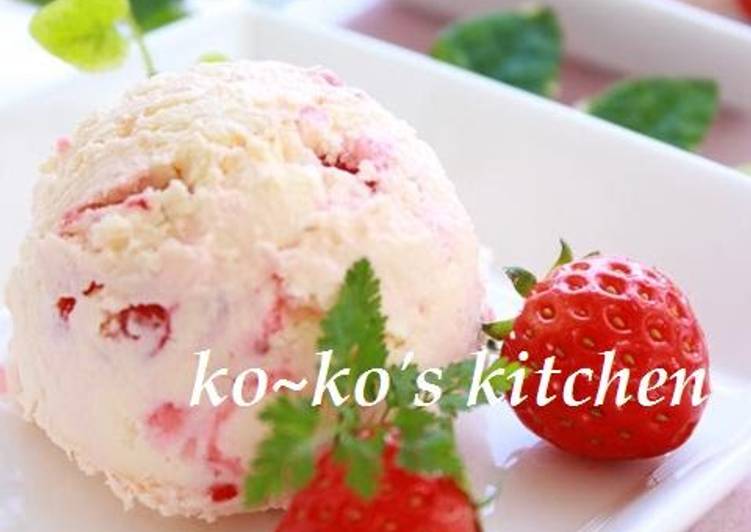 Rich and Smooth Strawberry and Fresh Cheese Ice Cream