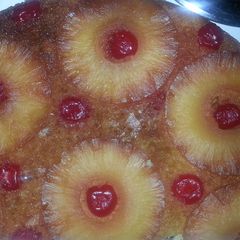A picture of Pineapple upside 👇 cake.