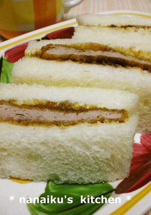 A picture of Katsu Sandwiches.