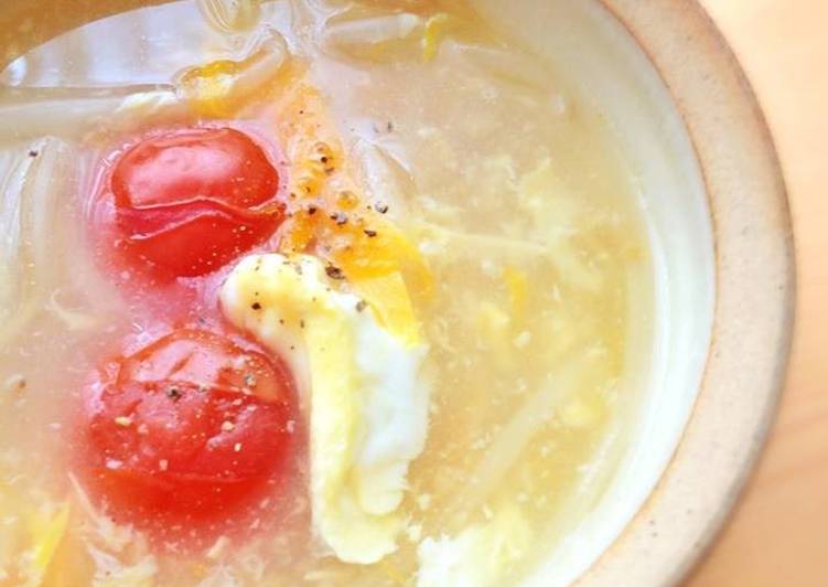Easiest Way to Make Any-night-of-the-week A Nice Tomato and Vegetable Egg Soup
