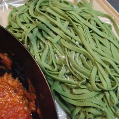A picture of Handmade Spinach Fettuccine Pasta.