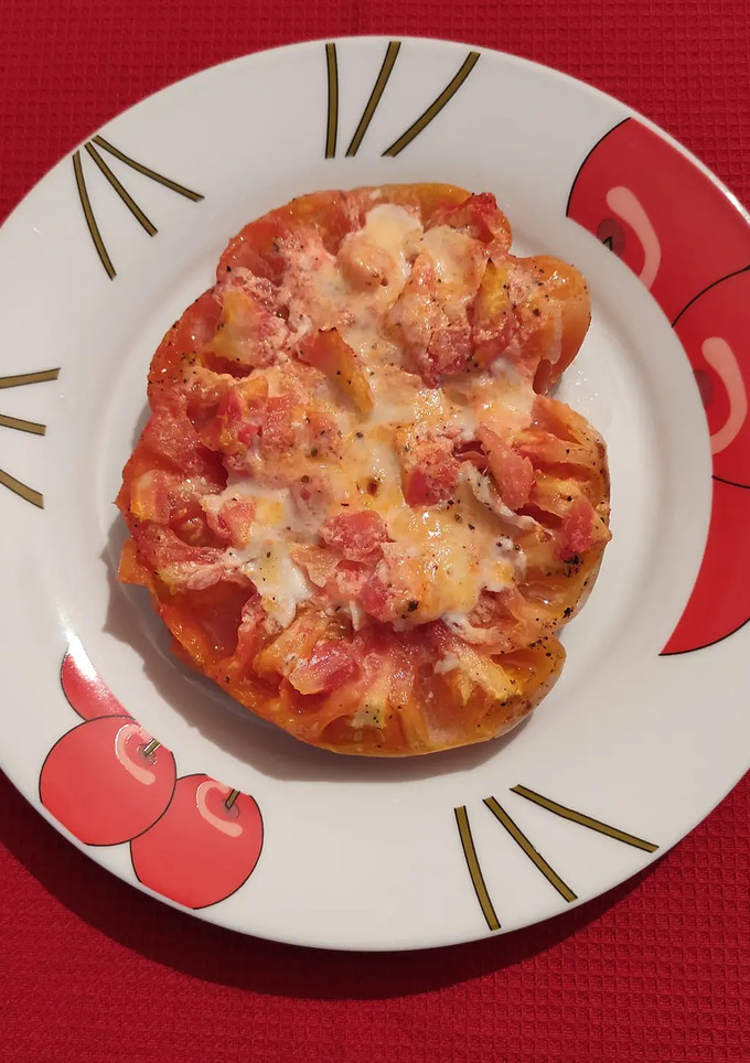 Una foto de Tomate relleno 🍅🍅🍅