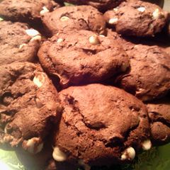 A picture of sunshine 's banana nut fudge white chocolate chip cookies.