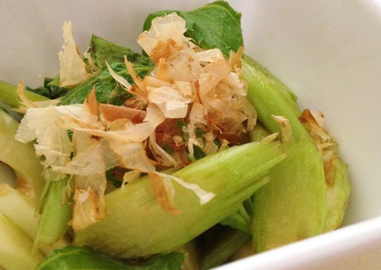 Step-by-Step Guide to Make Ultimate Japanese-Style Celery Salad in 3 Minutes