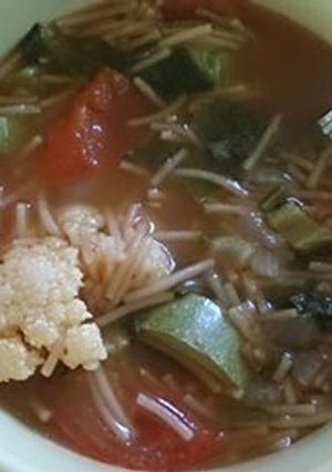 Una foto de Sopón (olla arrocera)