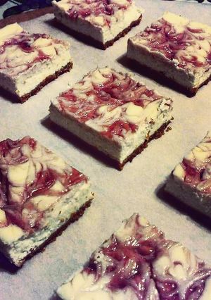 A picture of "Skinny" Strawberry Swirl Cheesecake.