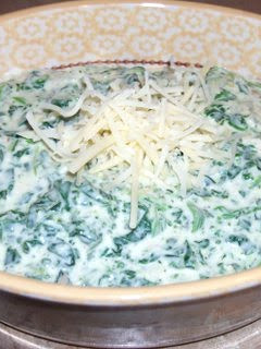 A picture of Spicy creamed spinach.