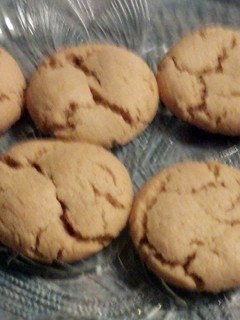 A picture of Elaine's quick&easy peanut butter cookies.