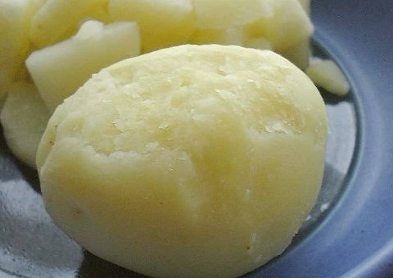 How to cook potatoes in the microwave