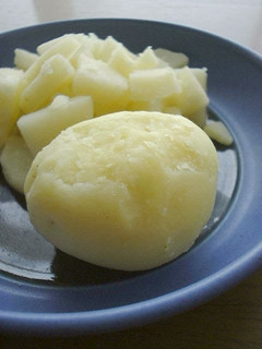 A picture of How to Boil Potatoes in the Microwave.