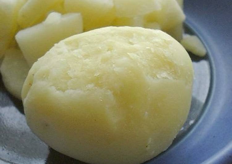 How to Boil Potatoes in the Microwave