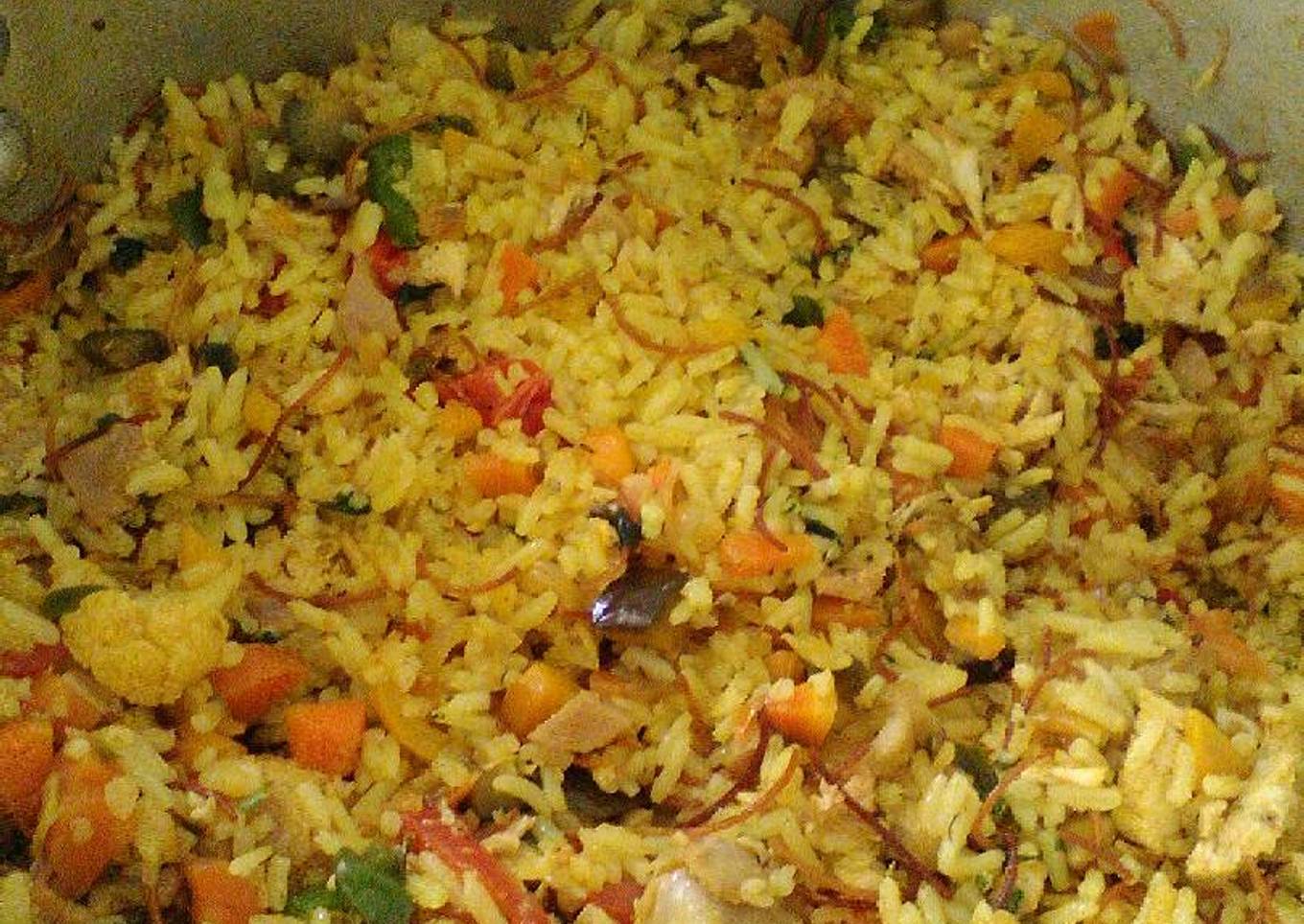 Arroz con pollo y verduras