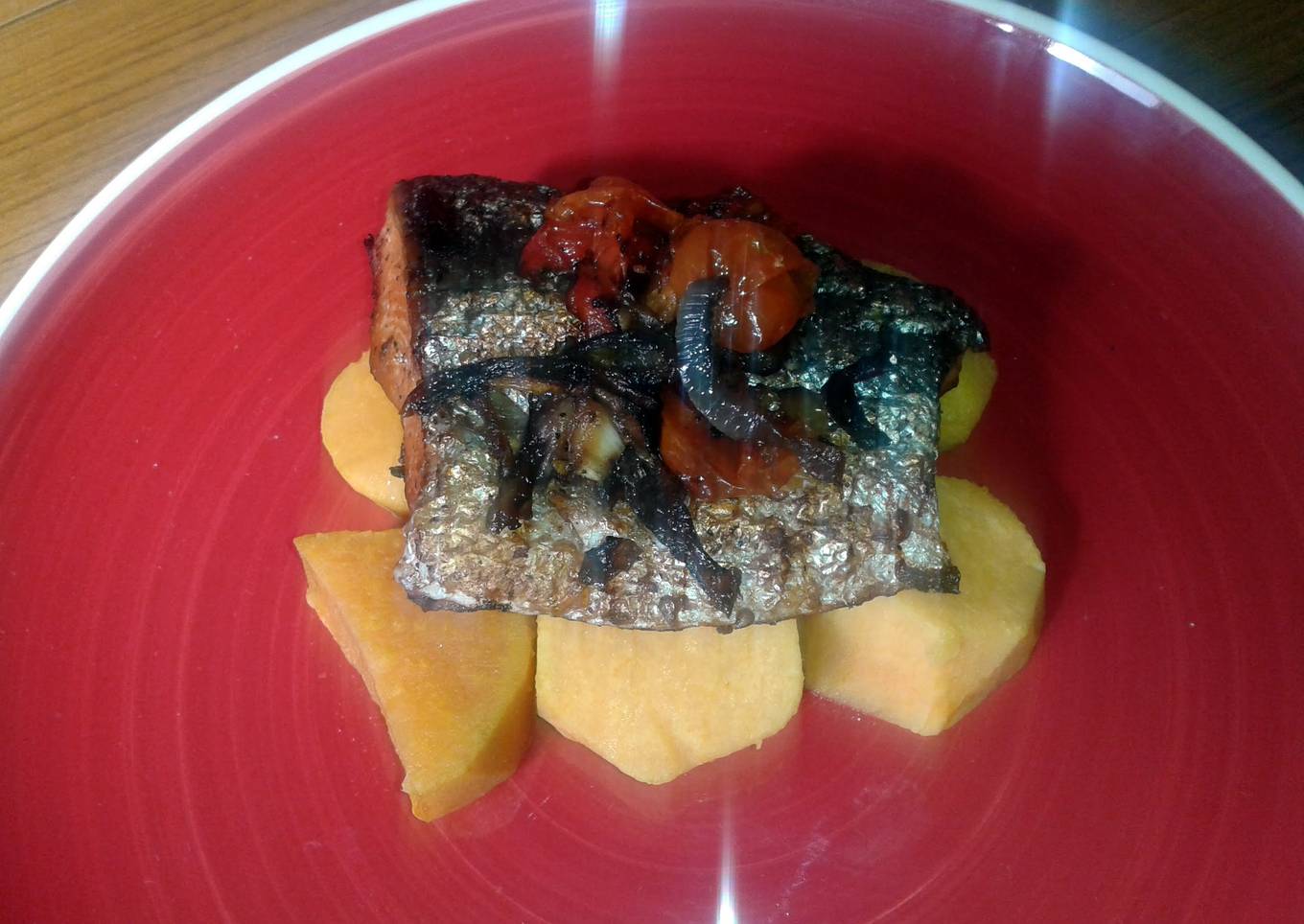 Oven baked salmon with sweet potatoes