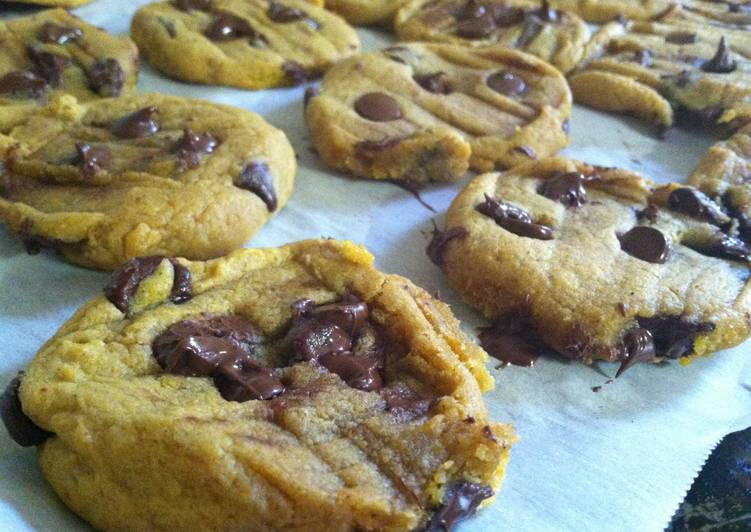 Recipe of Tasty Pumpkin Chocolate Chip Cookies