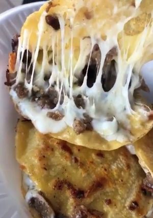 A picture of Carne Asada Mulitas.