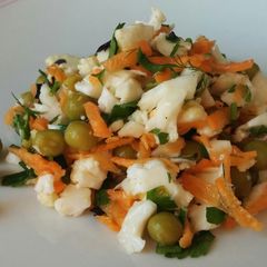 A picture of Raw Cauliflower Salad.