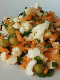 A picture of Raw Cauliflower Salad.