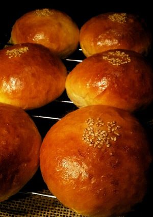 A picture of Easy Sweet Bean Paste Buns with a Bread Maker.