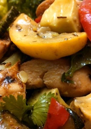 A picture of Fajita Lime Chicken Salad.