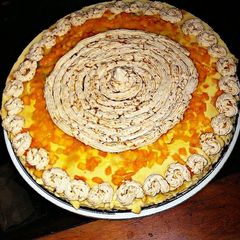 A picture of Maryams mango cake.