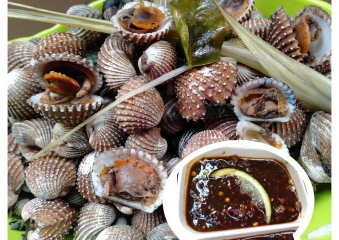 Kerang dara rebus+sambel kecap bawang putih