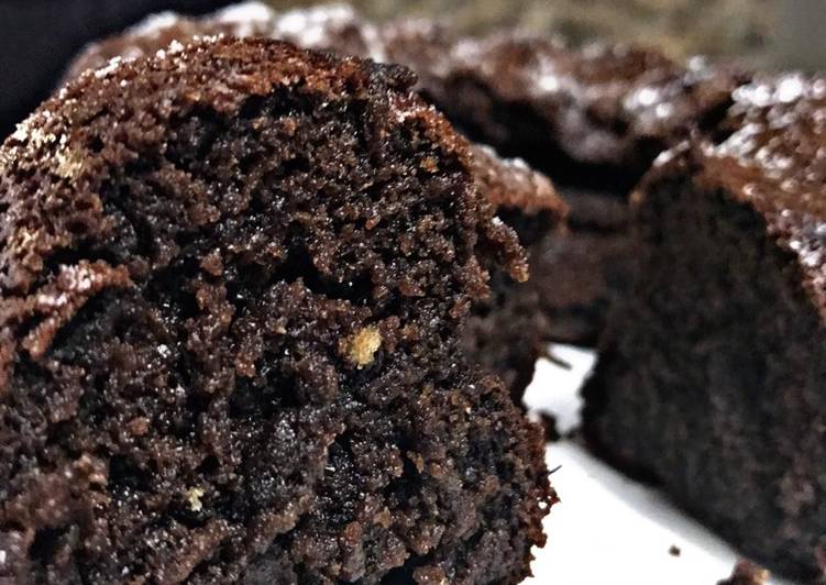 Simple Way to Make Any-night-of-the-week Moist Chocolate Cake