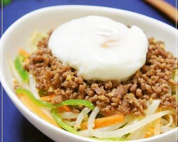 Easy Making Recipe Bibimbap Style Namul  Crumbly Ground Meat over Rice Home Style